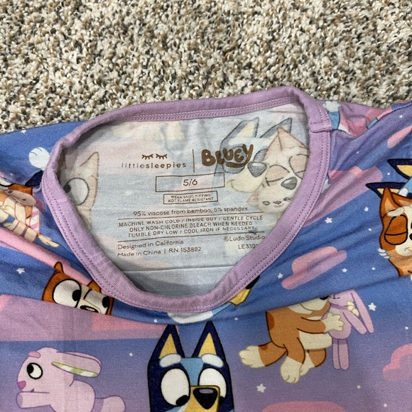Bluey little sleepies Kids Pajamas Set - Picture 6 of 7